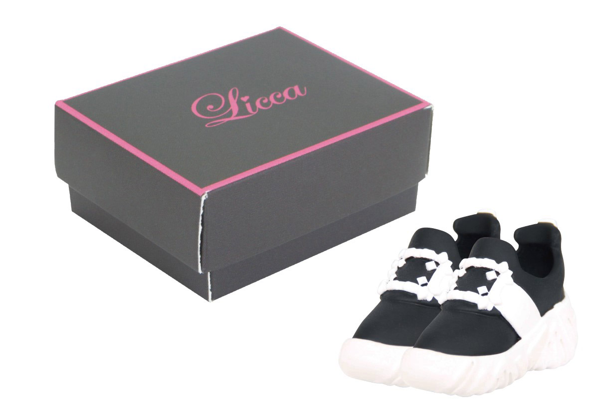 ビジュースニーカー（ブラック）