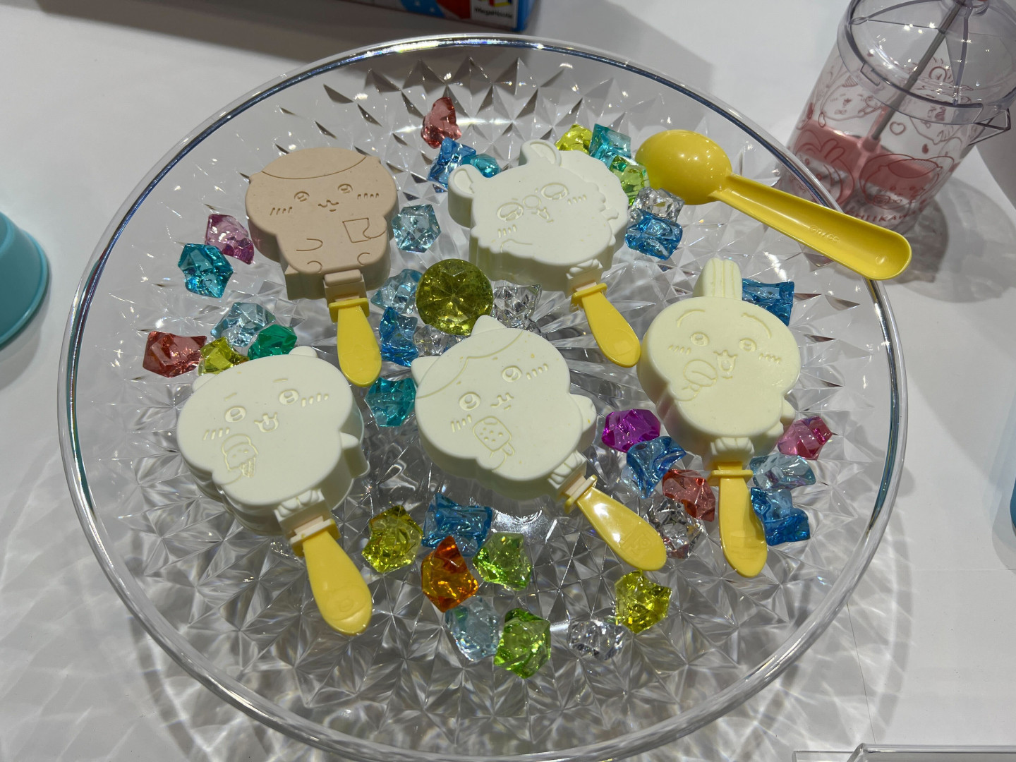 10月中旬発売予定、価格：4,950円