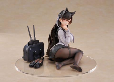 制服姿の愛宕を立体化。「アズールレーン」より「愛宕【学園