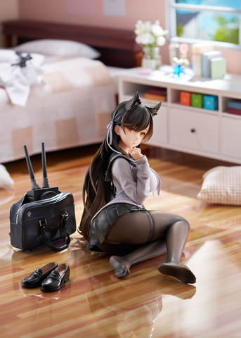 愛宕 学園トロイメライ アズールレーン 塗装済み完成品 海外製品版 愛宕【学園トロイメライ】 | 株式会社ウェーブ