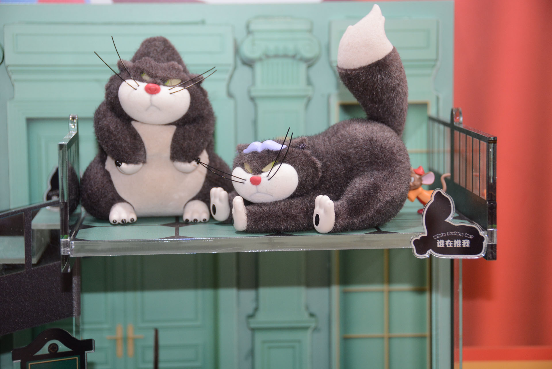 キャラクター性にフォーカス、ファンから注目を集めた「いたずら猫 ルシファー」