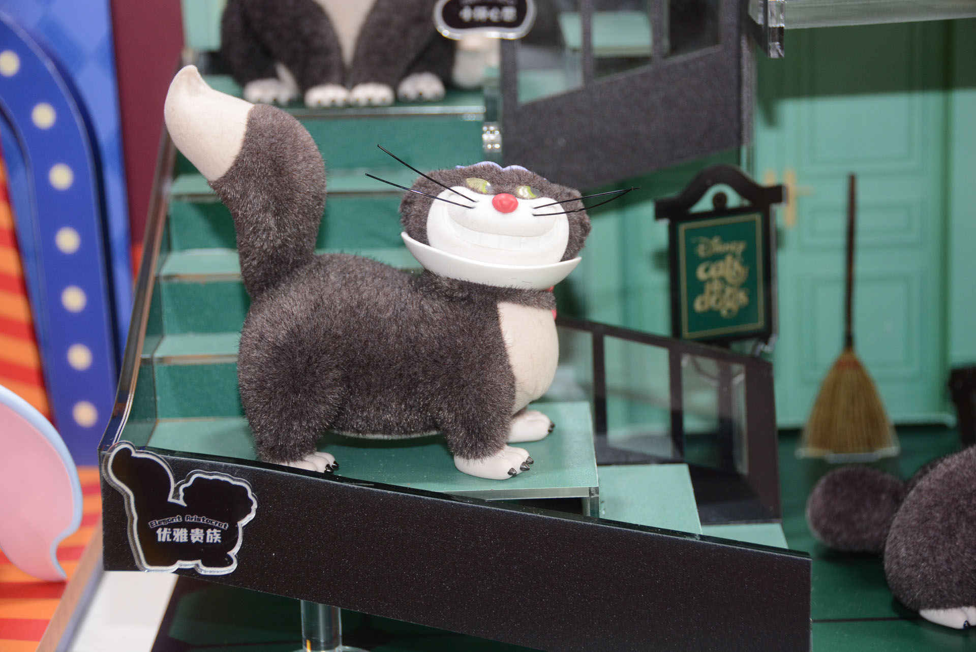 キャラクター性にフォーカス、ファンから注目を集めた「いたずら猫 ルシファー」