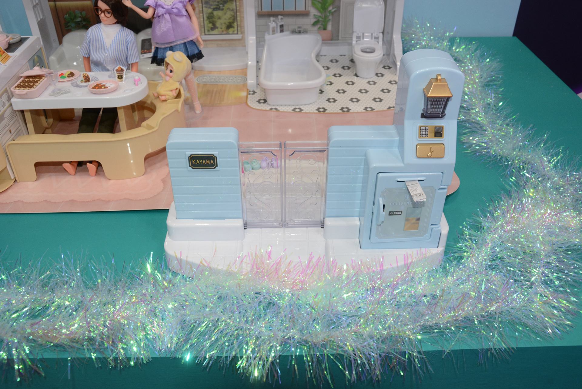 特徴的な玄関。オートロック式だ