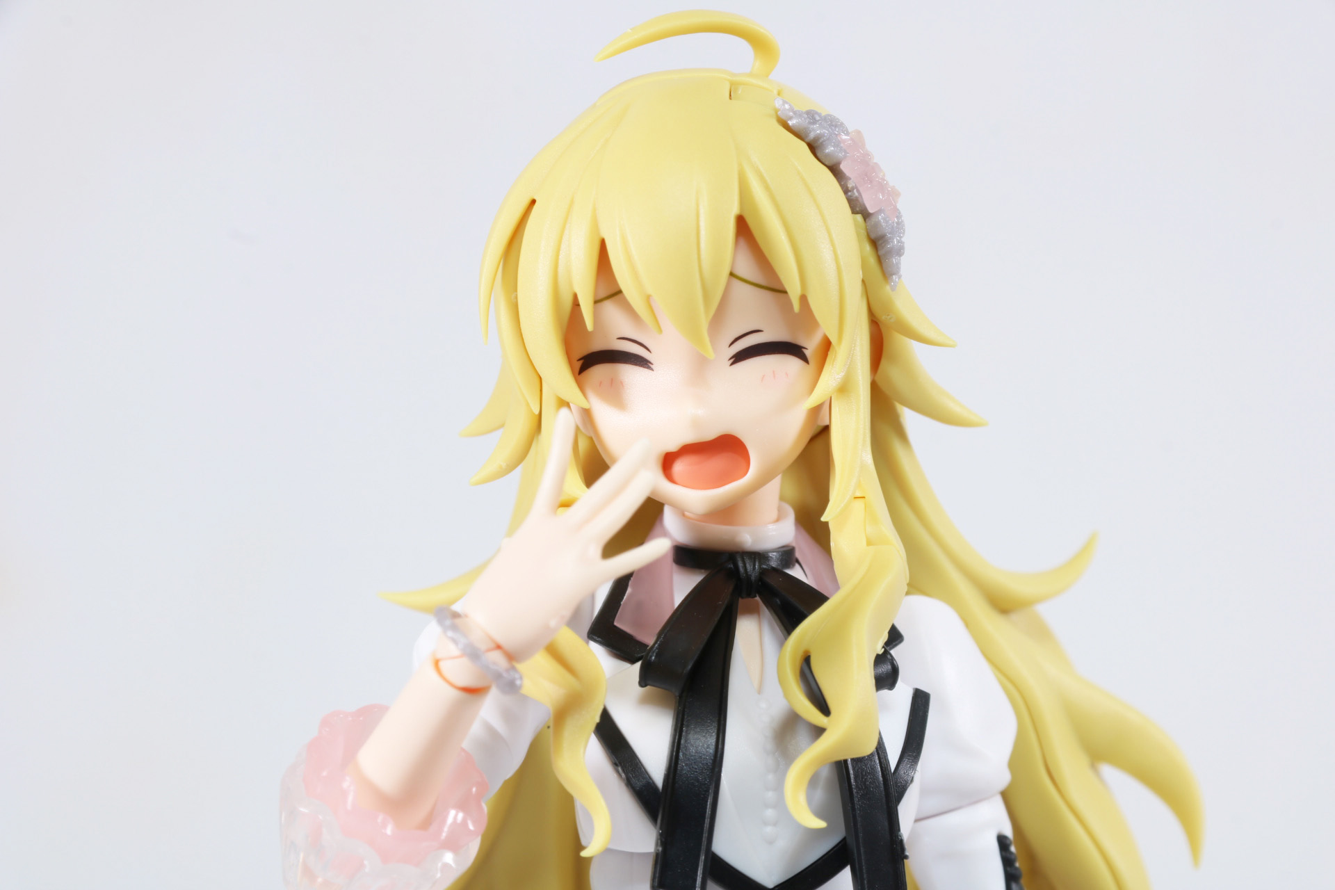 ライブ前でも緊張しないいつも通りの「星井美希」らしいあくび顔