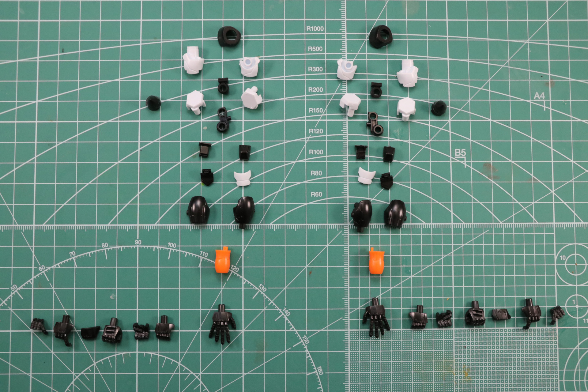 腕部の組み立て