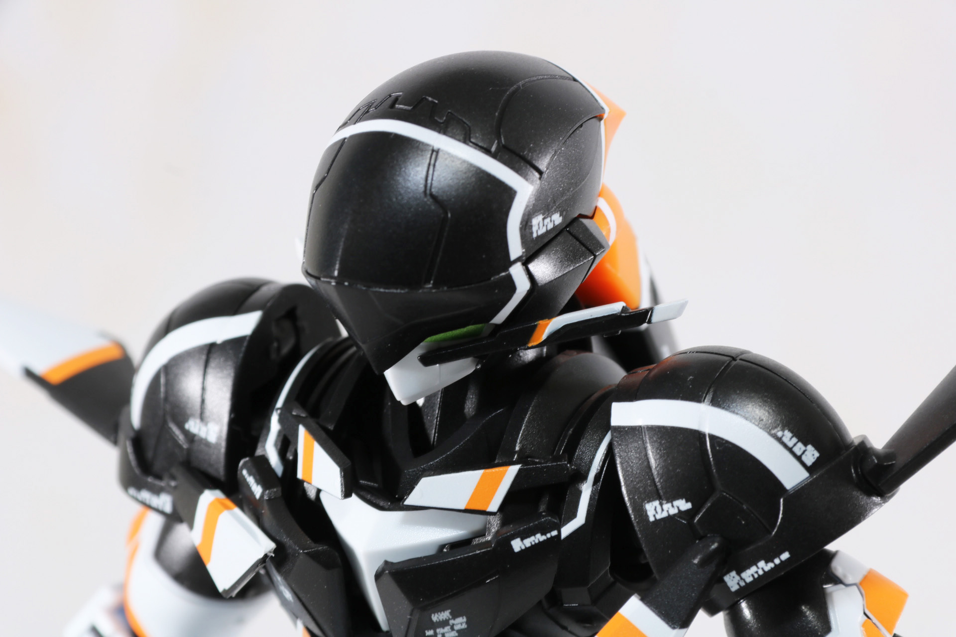 頭部コックピットブロックは分離が可能