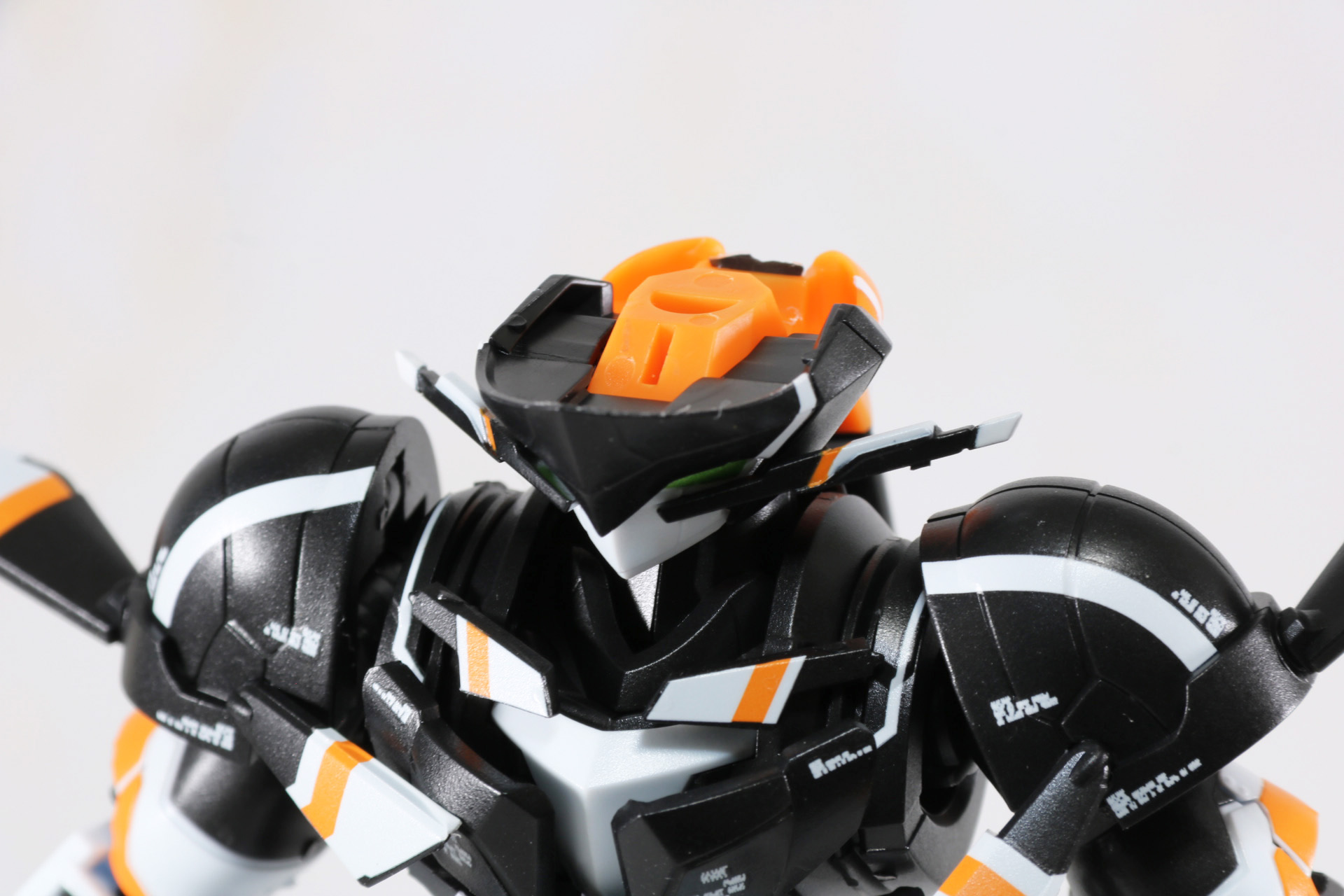 頭部コックピットブロックは分離が可能