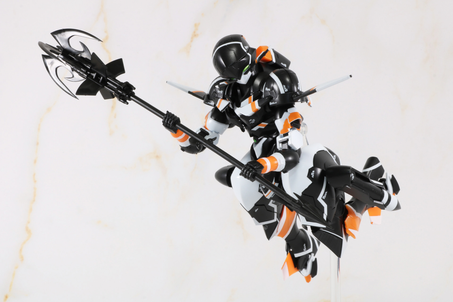 両手持ちも可能