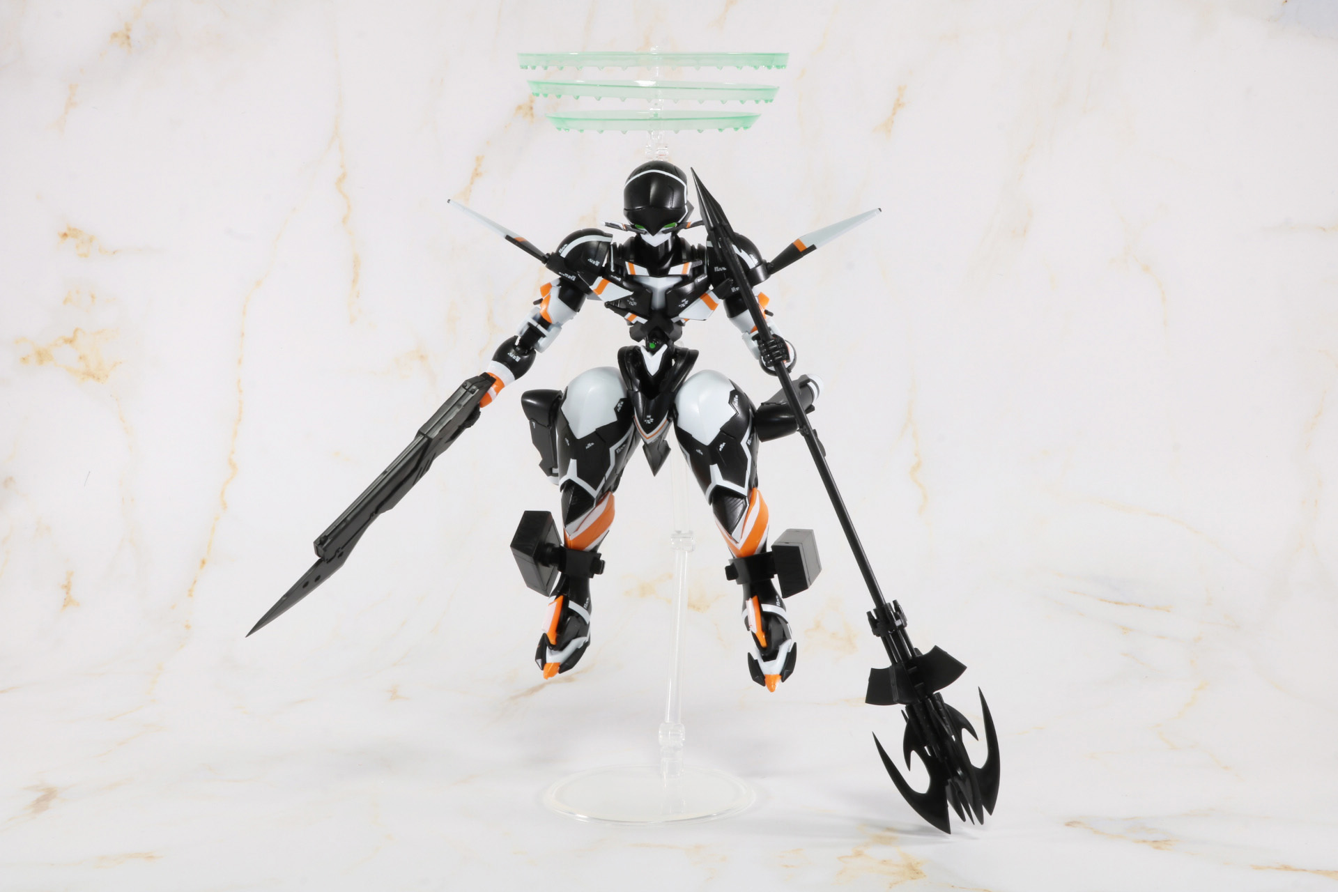 各武装を持たせた状態