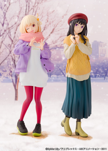 リコリス・リコイル」より冬服姿の錦木千束と井ノ上たきなが1/7