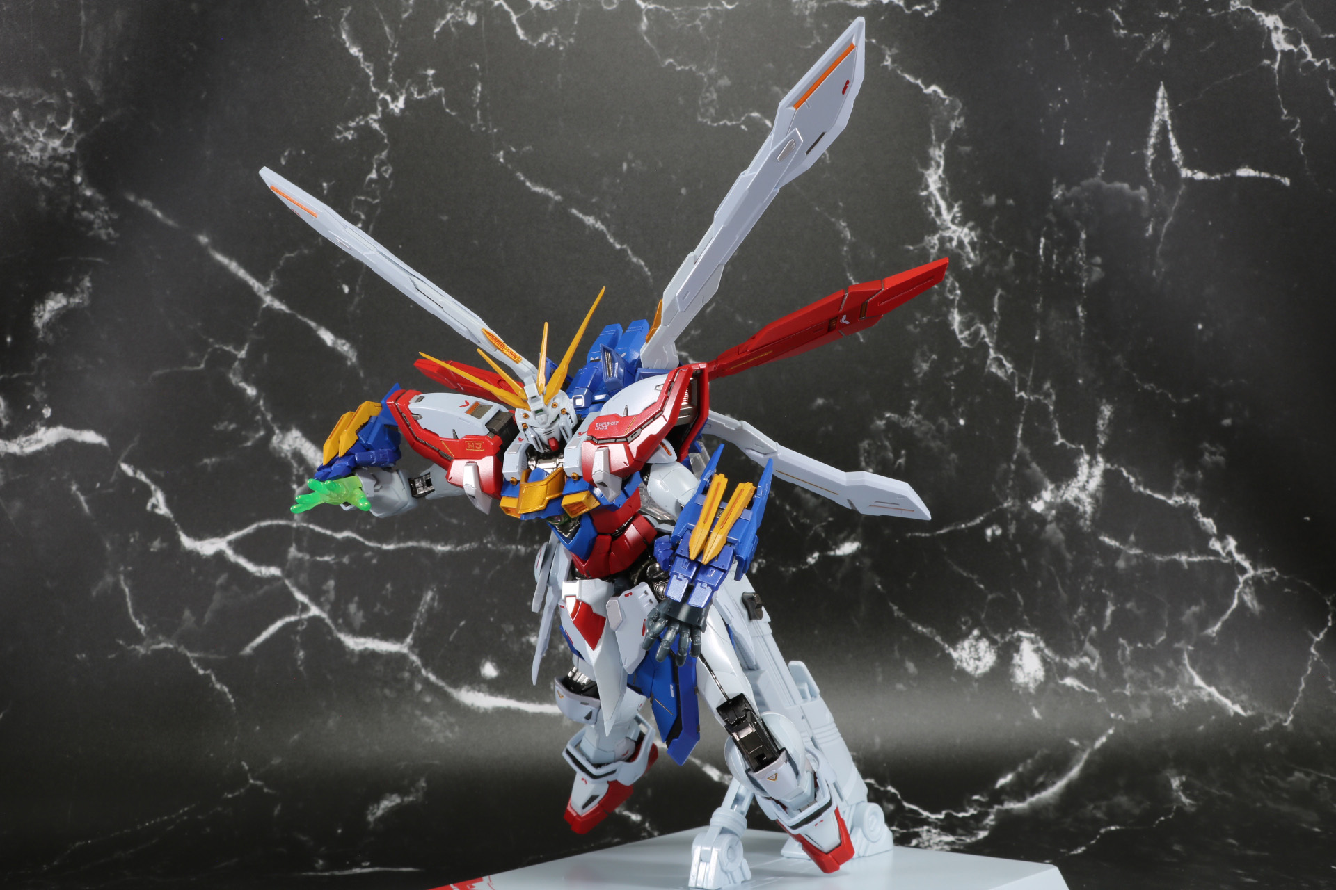 「爆熱ゴッドフィンガー」による突進