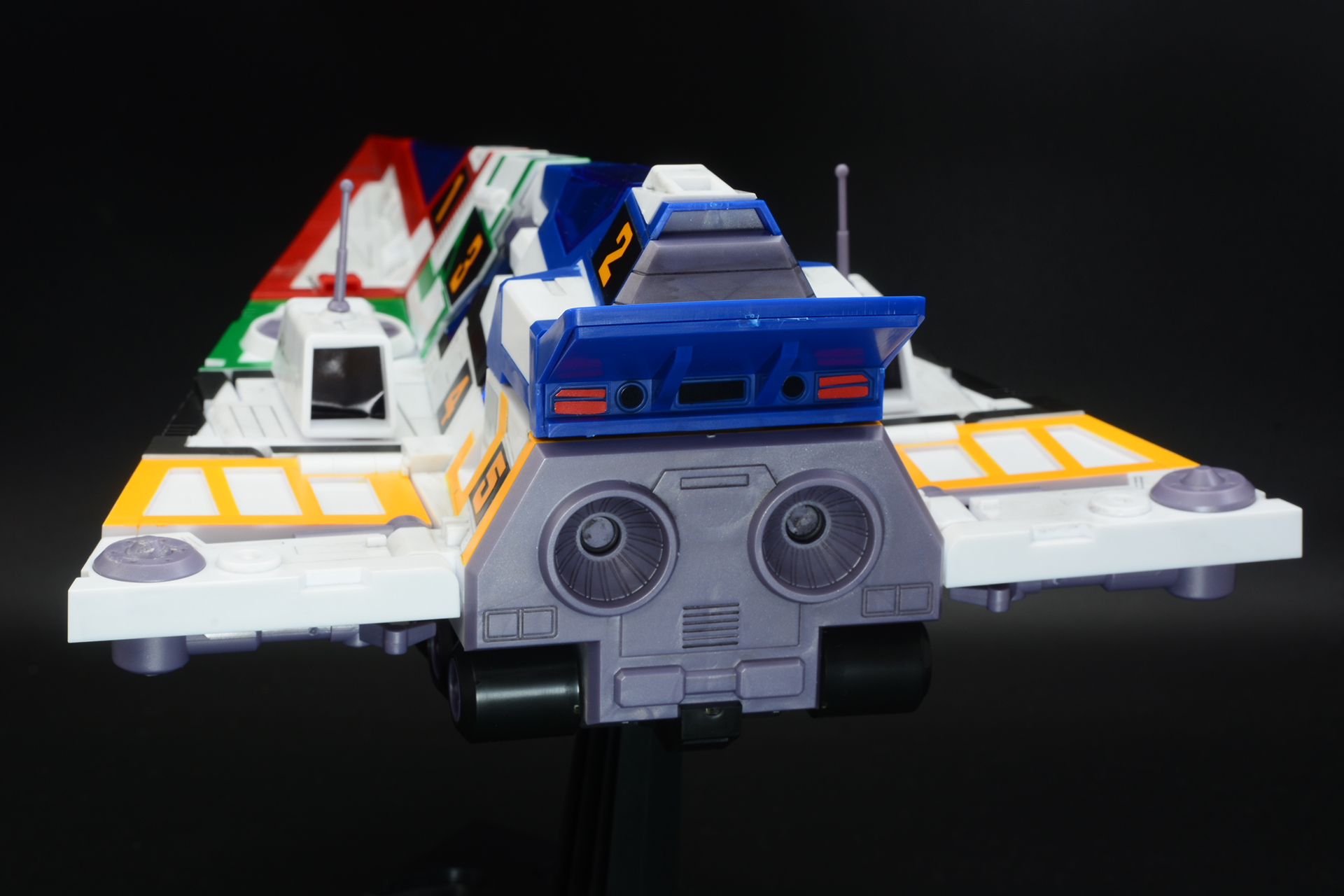 全長33cmの巨大サイズは大迫力だ