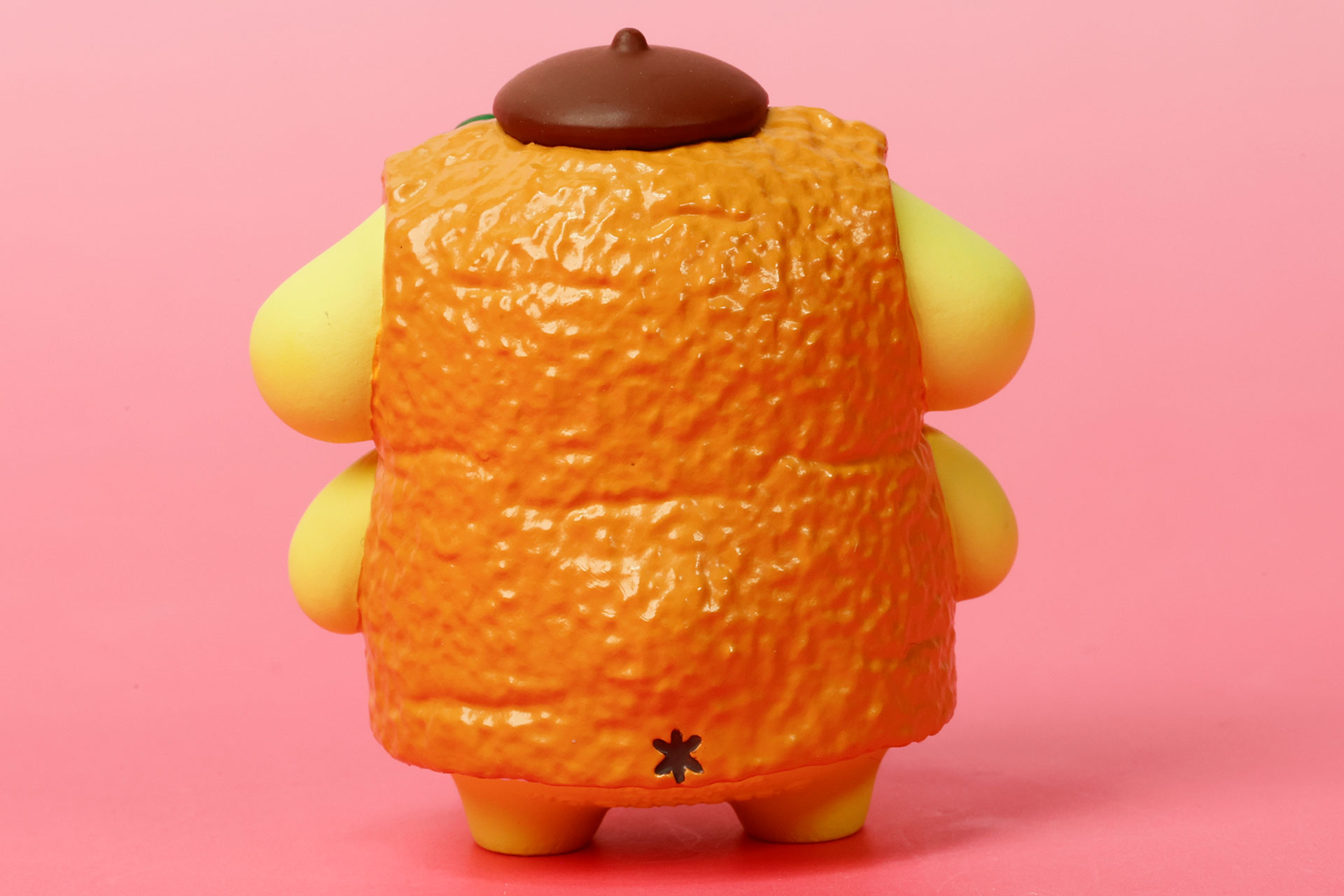 どこから見ても面白い格好をしている