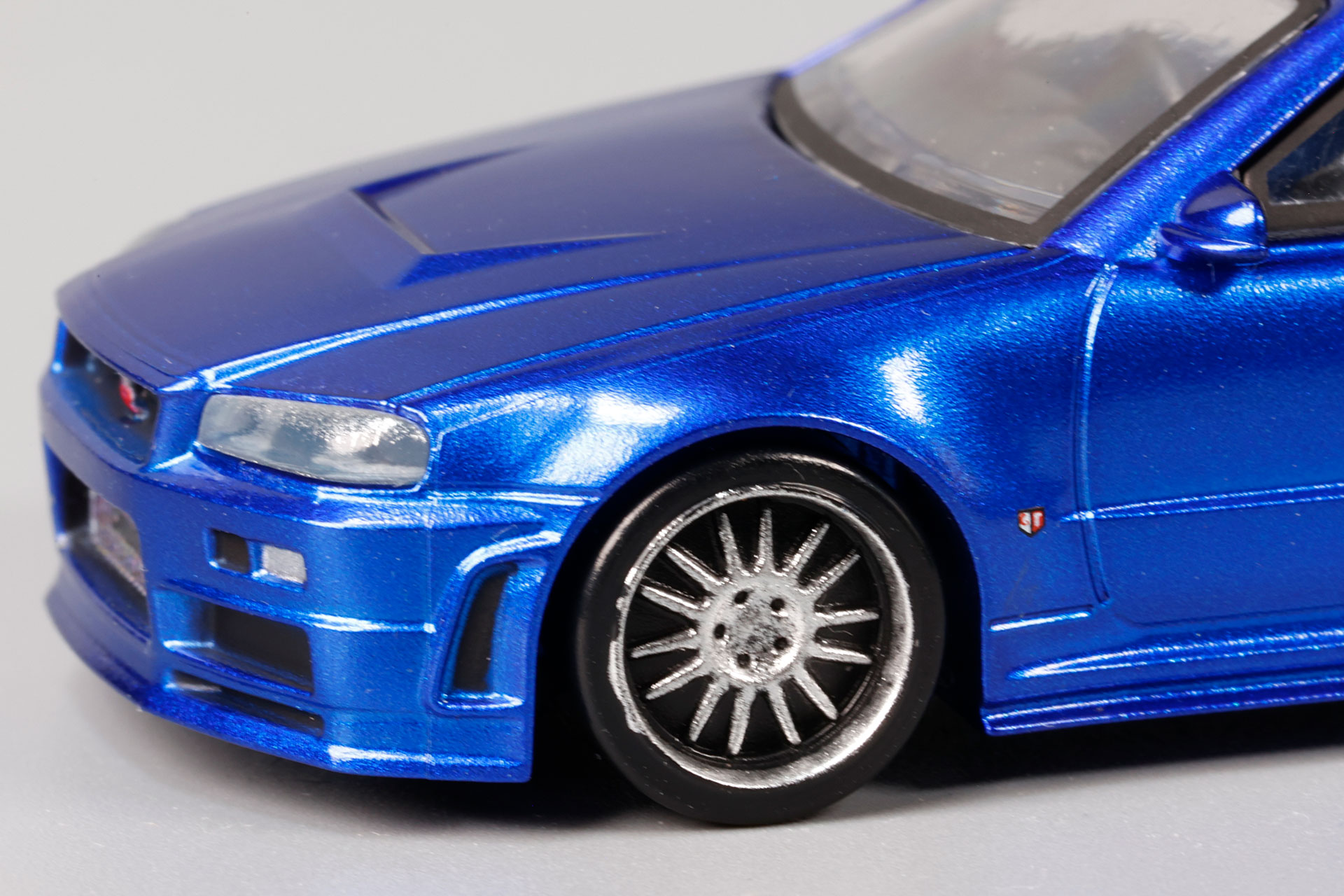 ボディの造形も絶妙だ