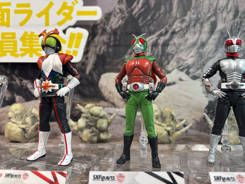 仮面ライダー　フィギュア　スカイライダー　面とれ 全長28㎝　ポピー　レトロ ポピー製 スカイライダー 面取れ 面替え ソフビ フィギュア