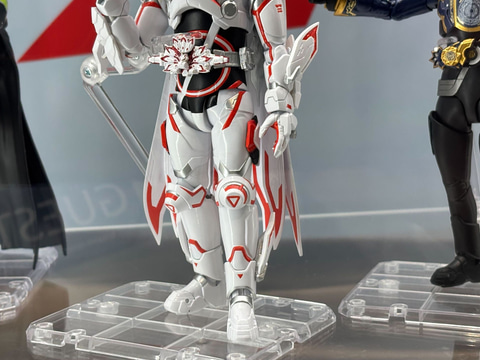 「ラスト」仮面ライダーギーツIX フィギュア 九尾パーツを合体させて「仮面ライダーギーツⅨ」に変身