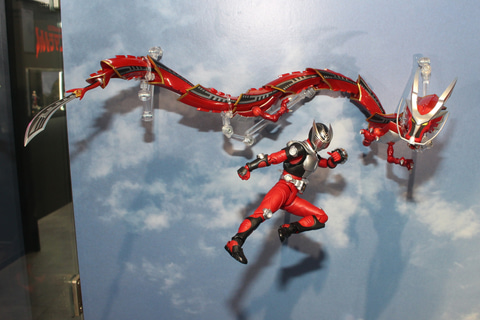 特別企画】「S.H.Figuarts ドラグレッダー」が企画中！ 真骨彫