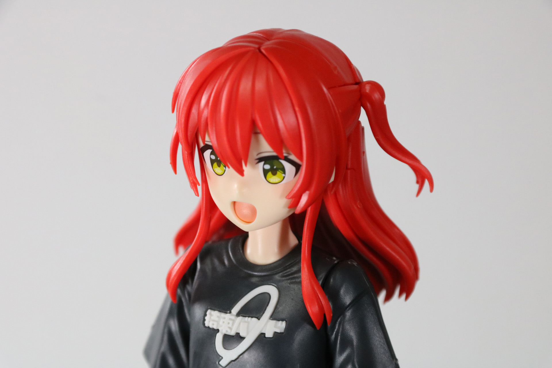 頭部の組み立て