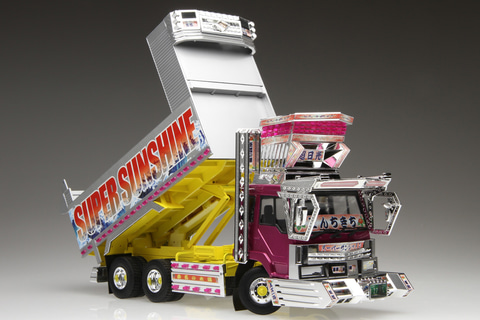 アオシマ、「ザ☆デコトラ」シリーズよりプラモデル「1/32
