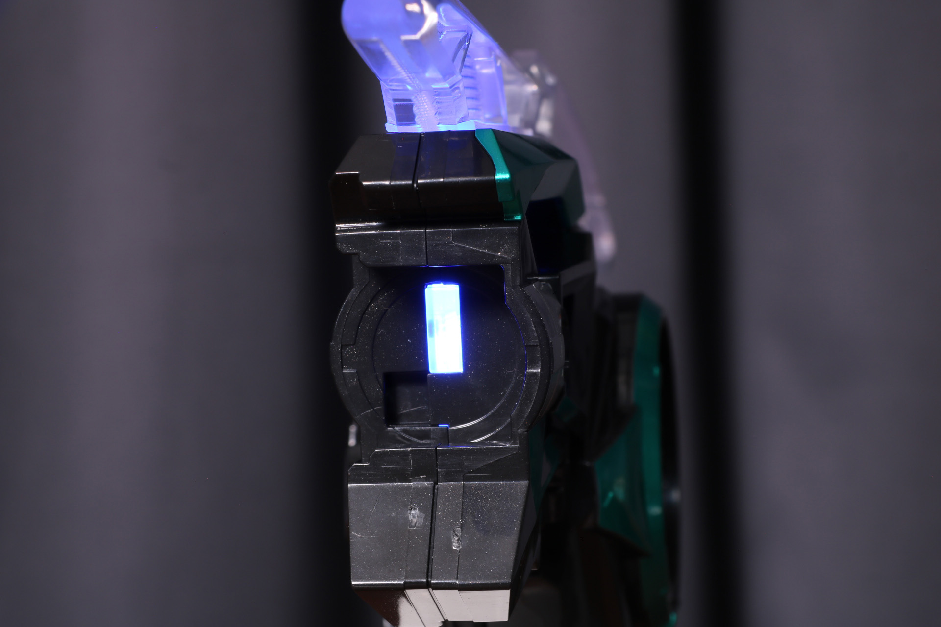 銃口部分からも光る