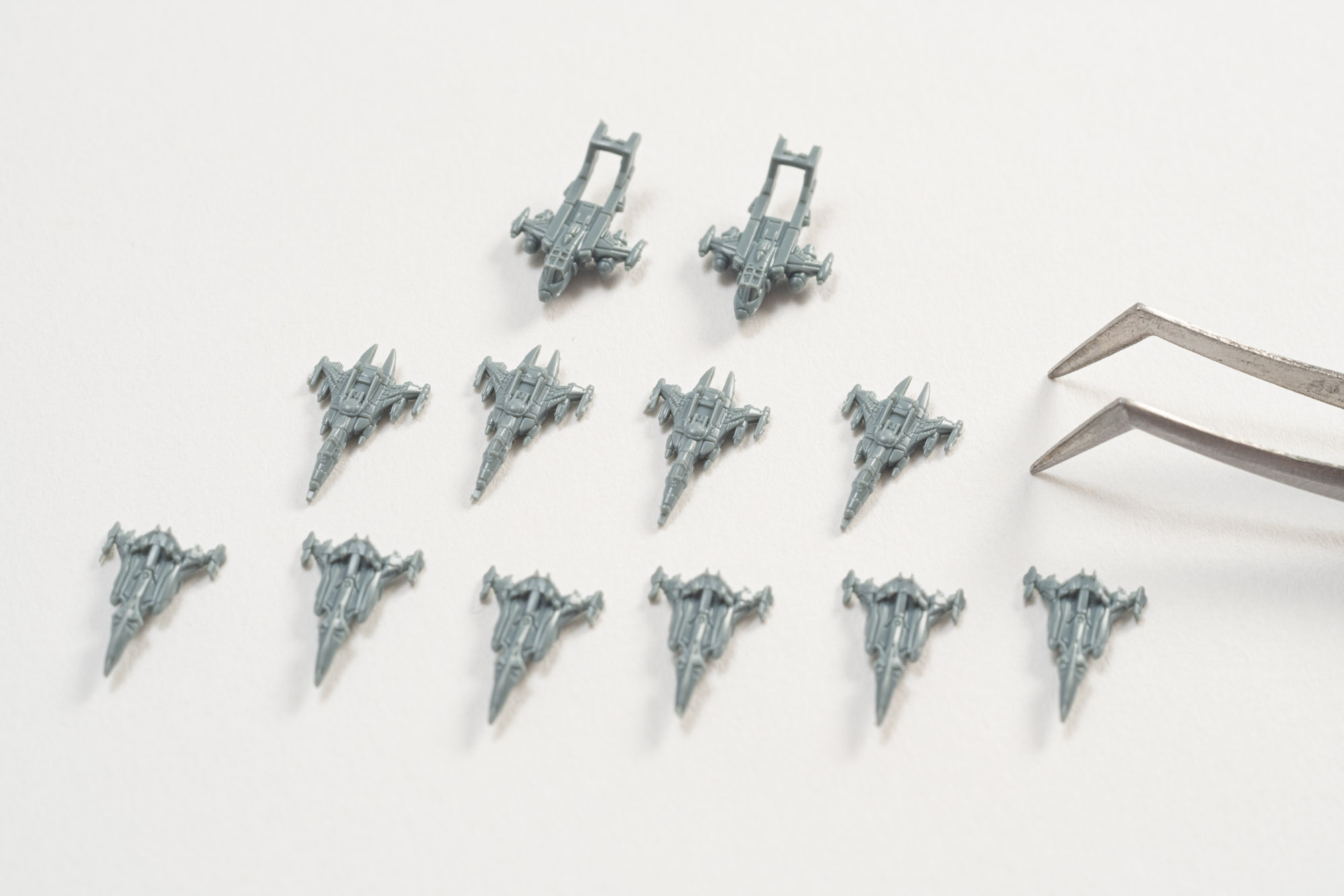 最後に艦載機を切り取っていく。非常に小さいので切り取る際に余計なところを切らないように注意。