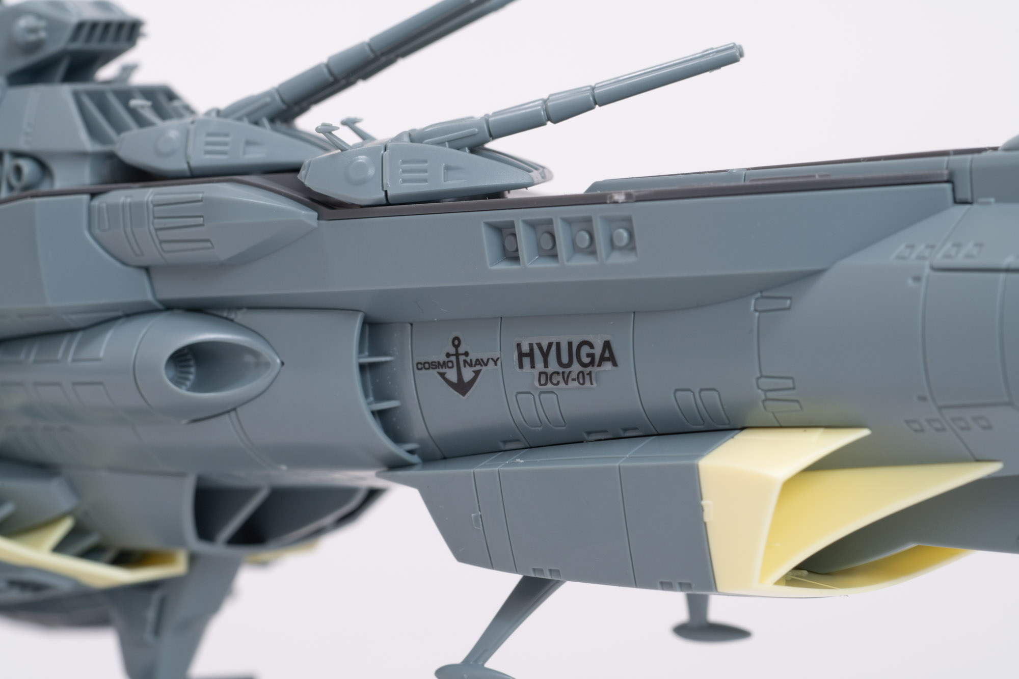 HYUGAのかっこいいデカールも存在感があって良い仕上がりになっている。