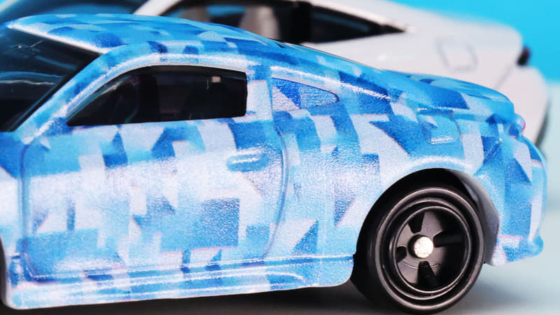 実車の純正ホイールもブラックなのでイメージに合いますね