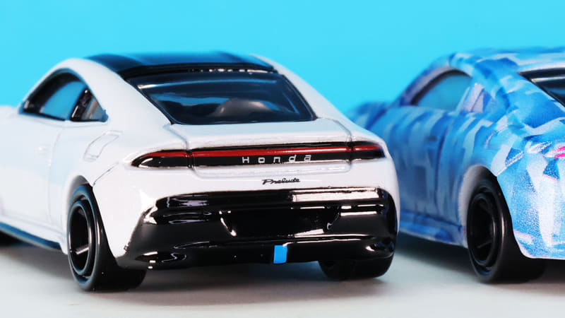 そのリアには“Honda”・“Prelude”のロゴをプリントしています