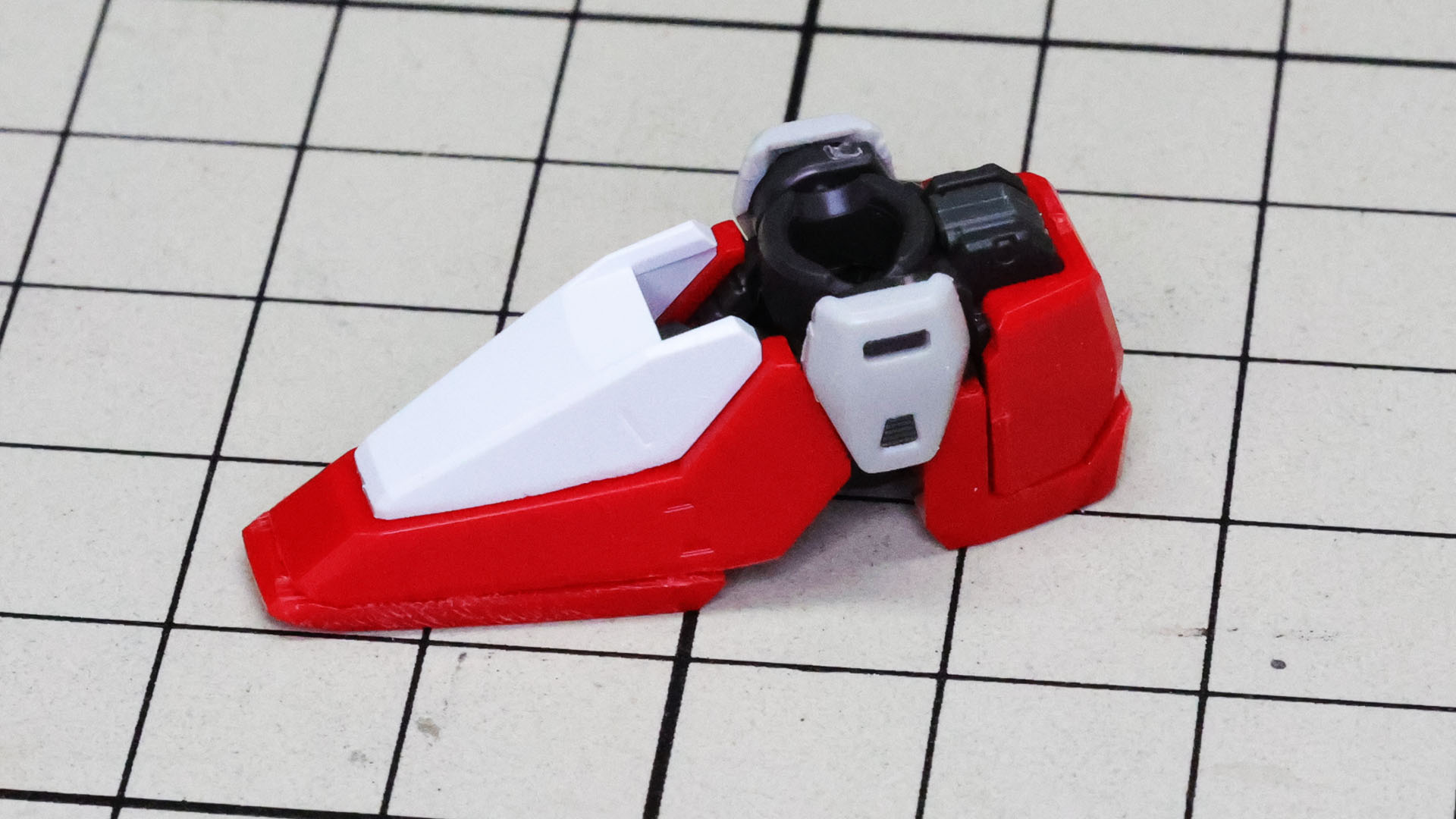 組み上がるとすっきりしたソールになりますね