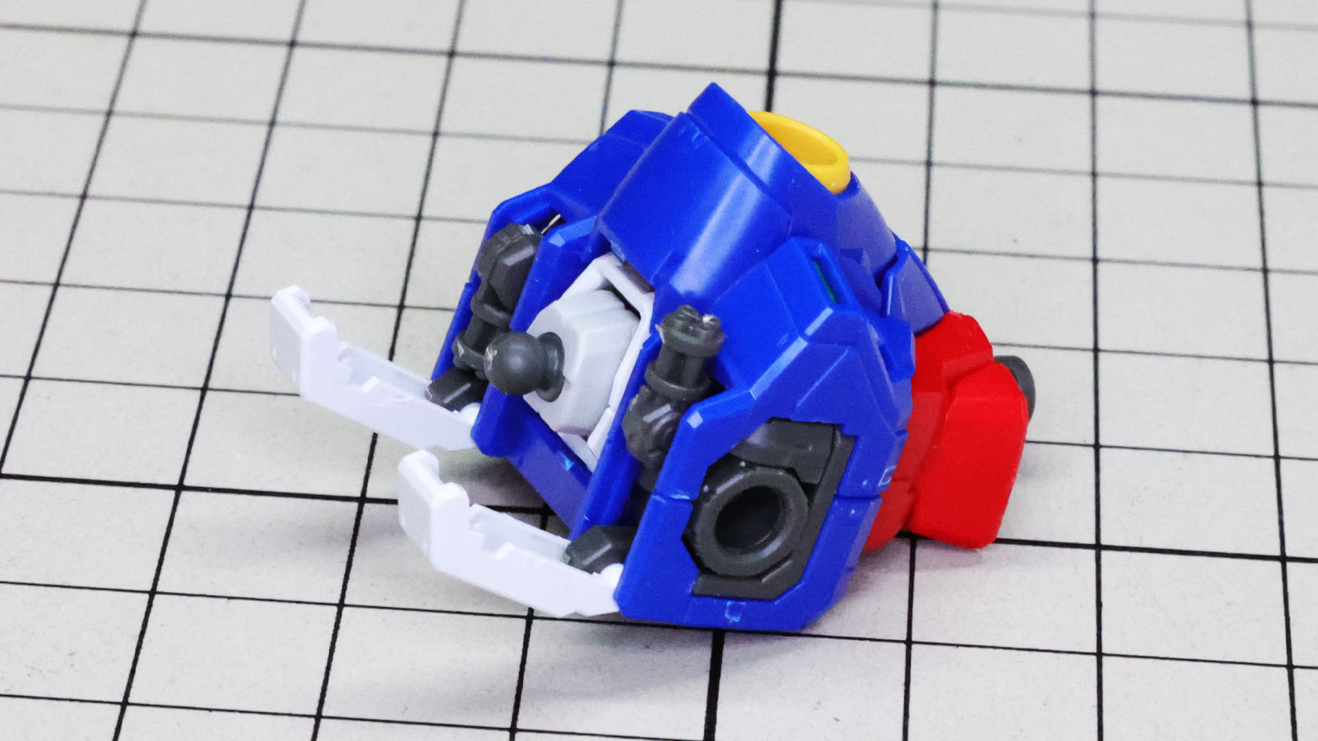 マシンキャノンのカバーを取り付けました