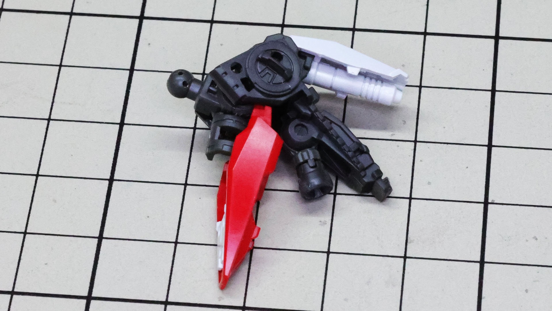 複雑な構造の肩部ができてきました