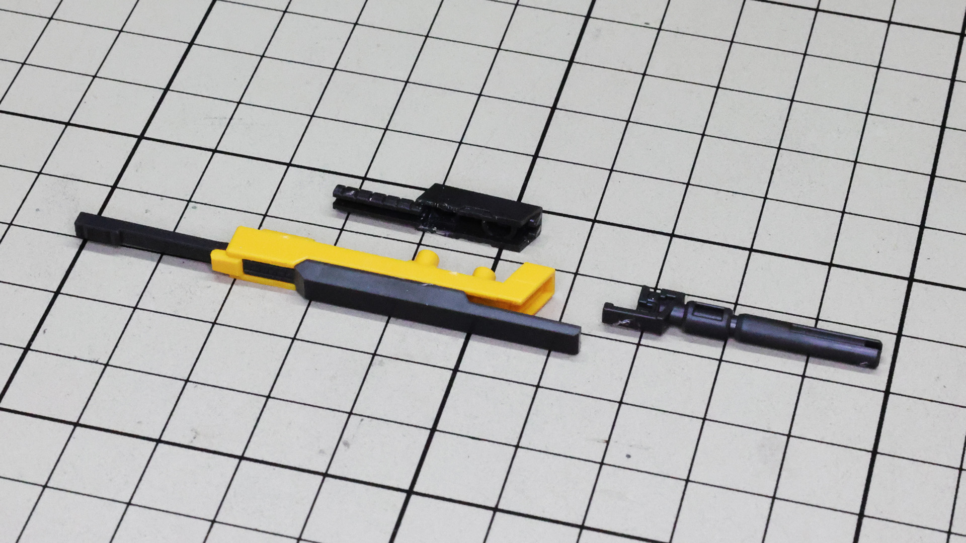 銃身を組んでいきます