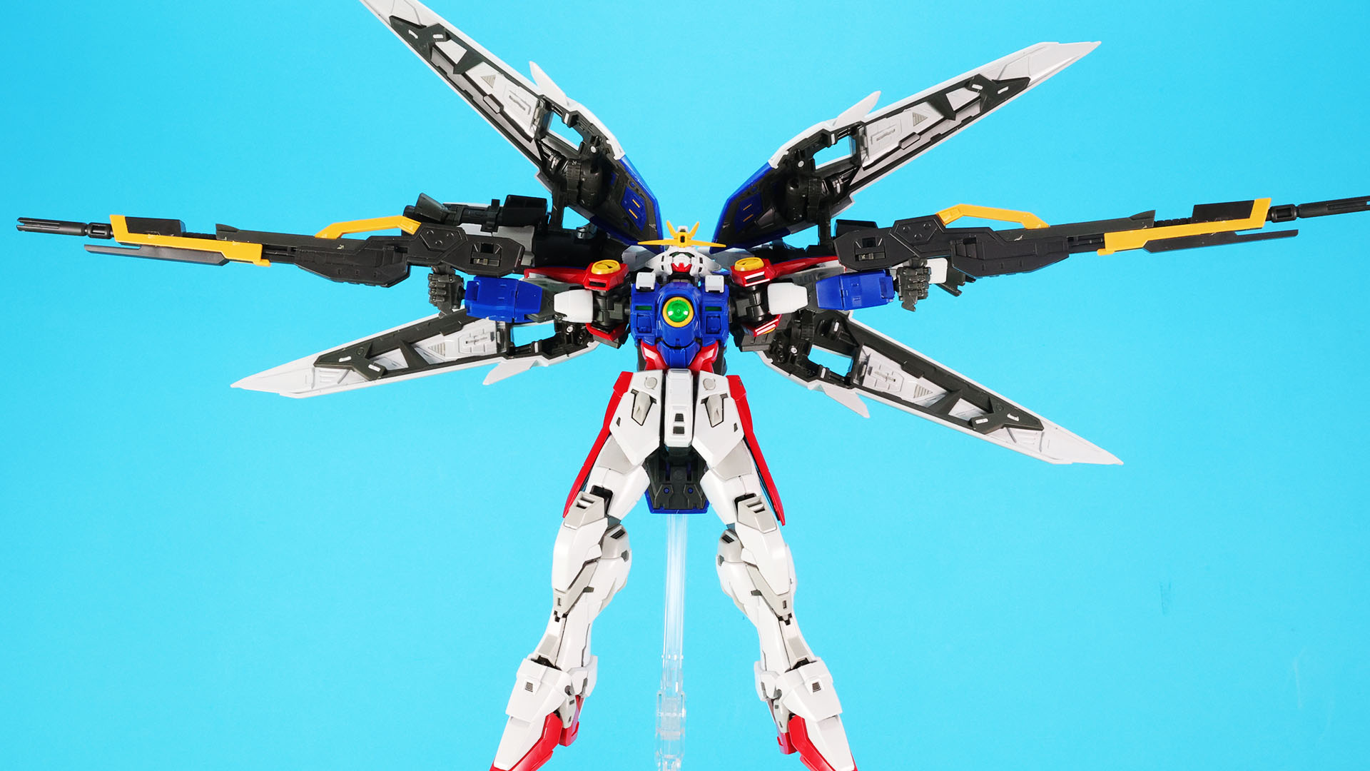 劇中の通りツインバスターライフルは分離できます