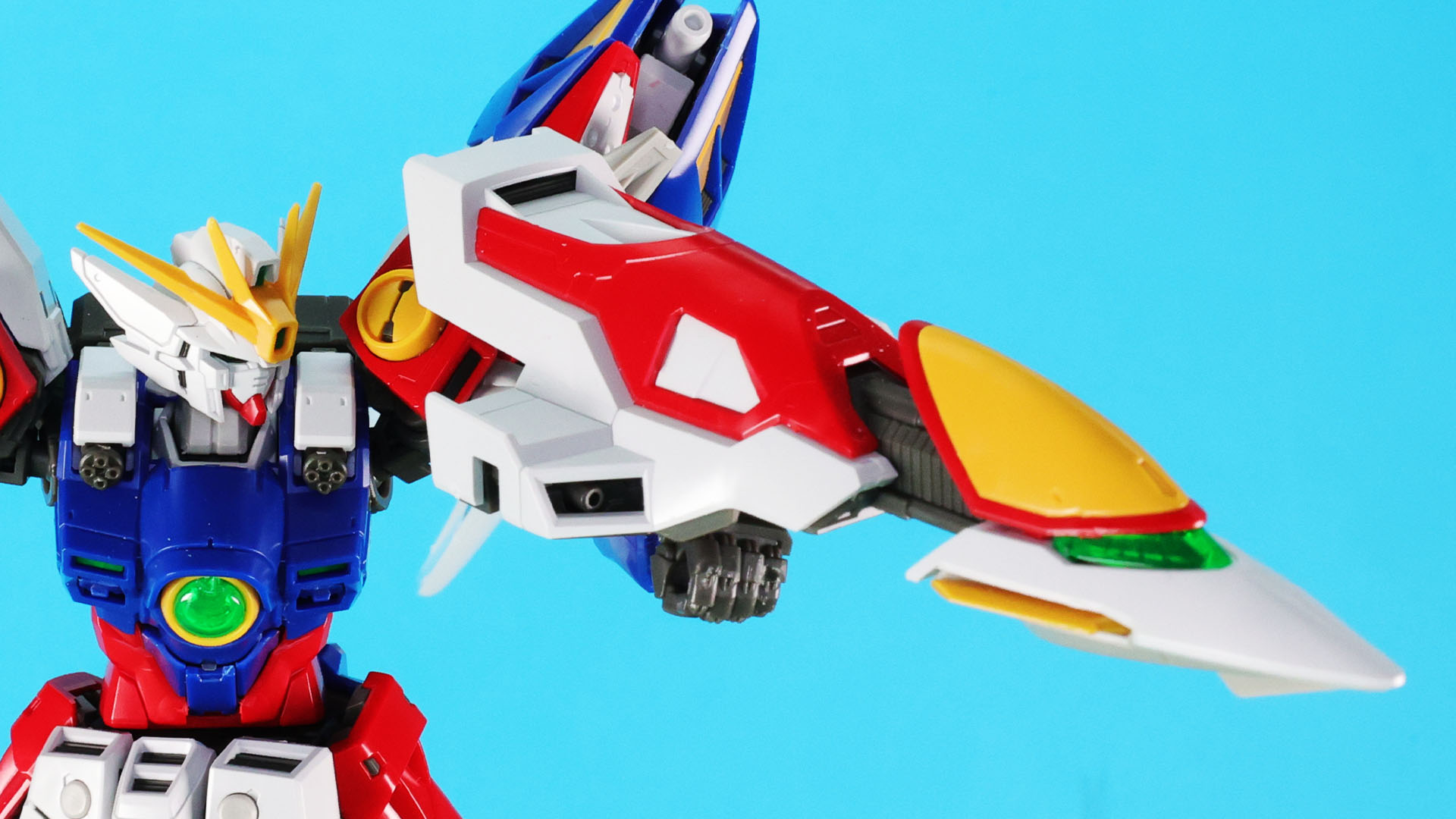 シールドは先端のノーズブロックが伸びます