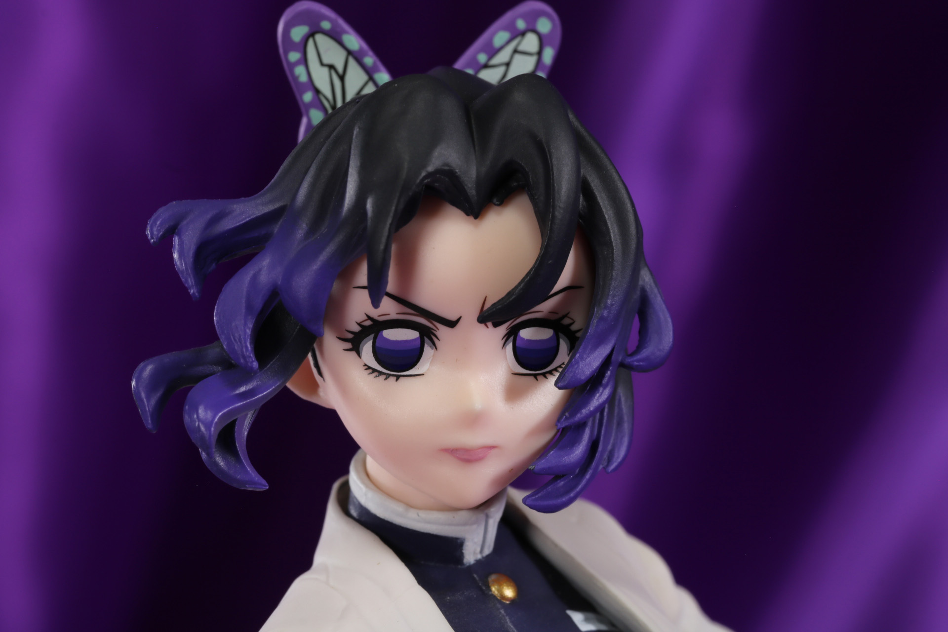 緊迫感ある表情