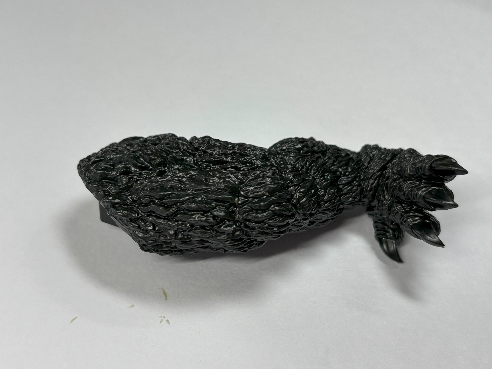 左足も同じように組み立てる