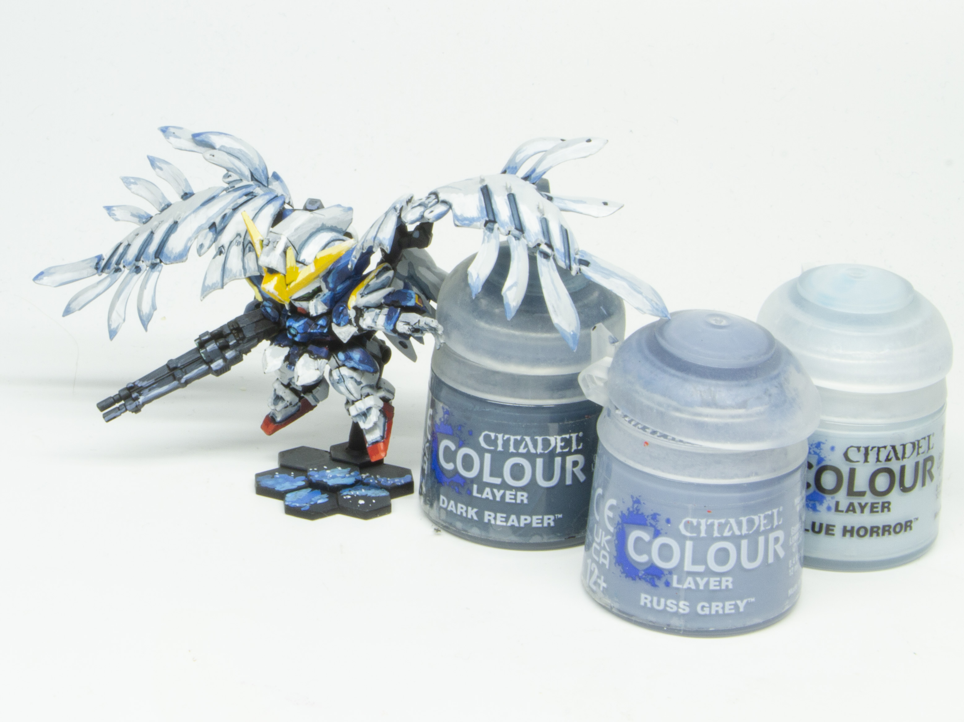 ダーク・リーパー、ラス・グレイ、ブルーホラーを塗る