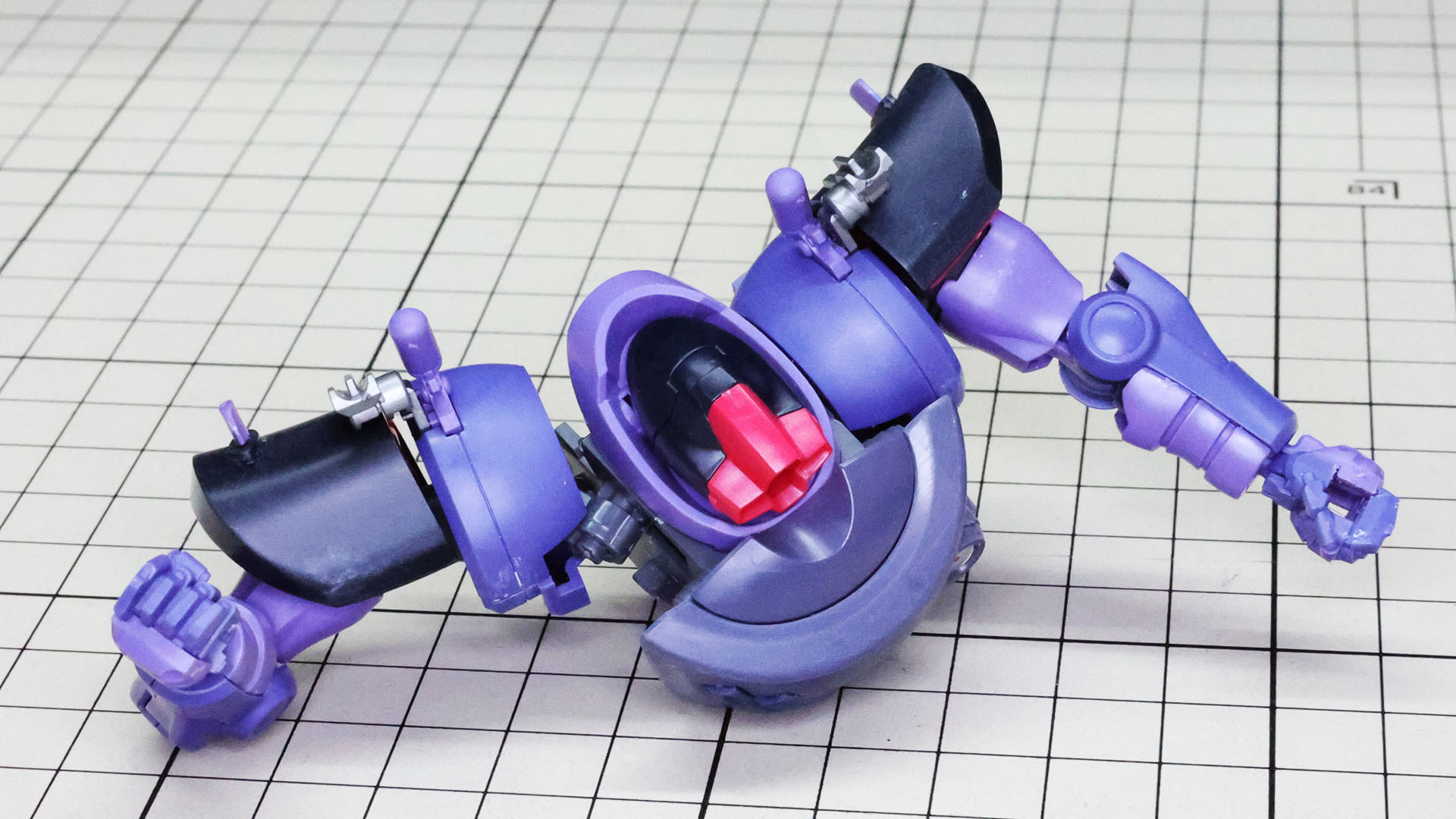 派手なアクションポーズが取れそうな可動性能です