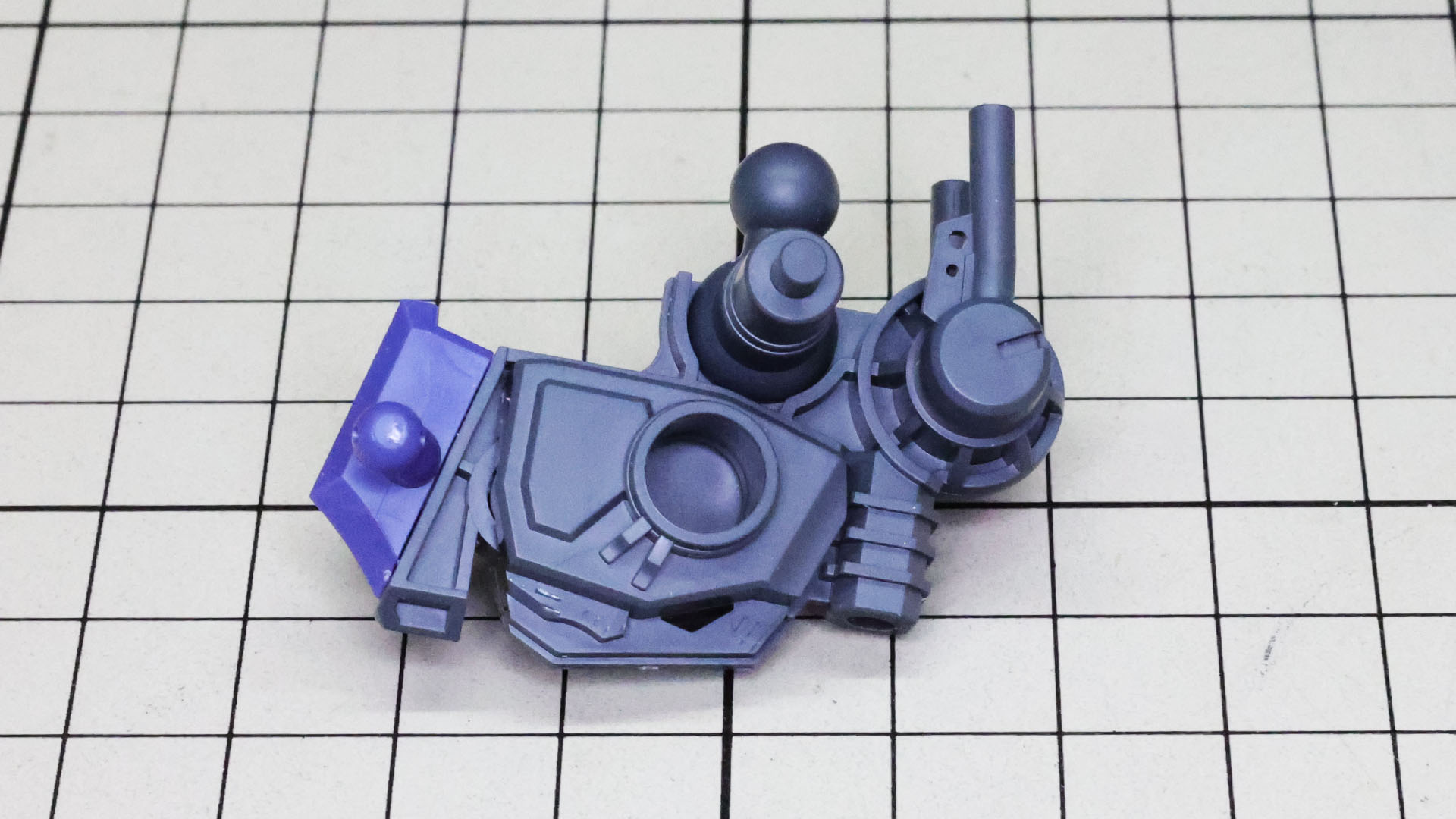 ここはスイング可動して関節可動範囲を広げられます