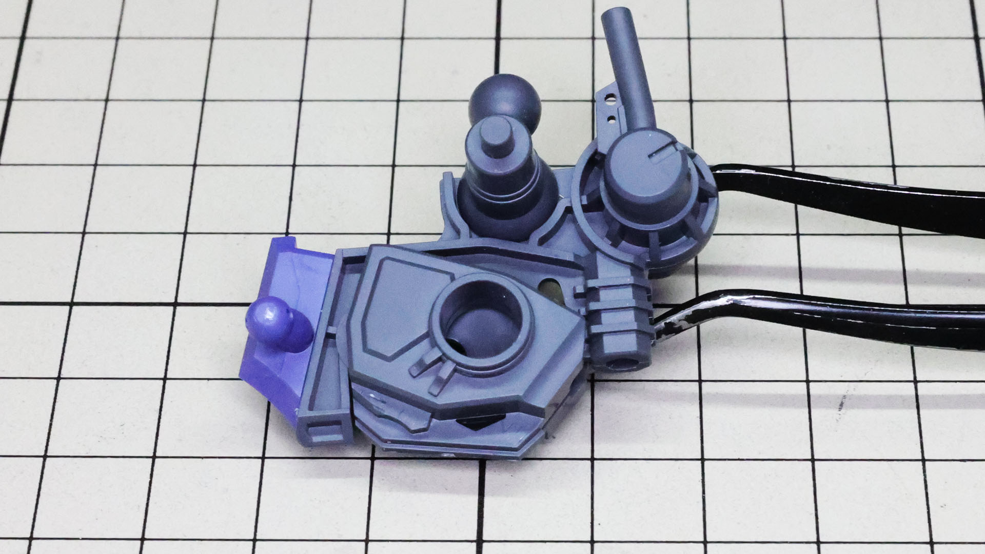 最大限にスイングした状態。左右同時の可動です