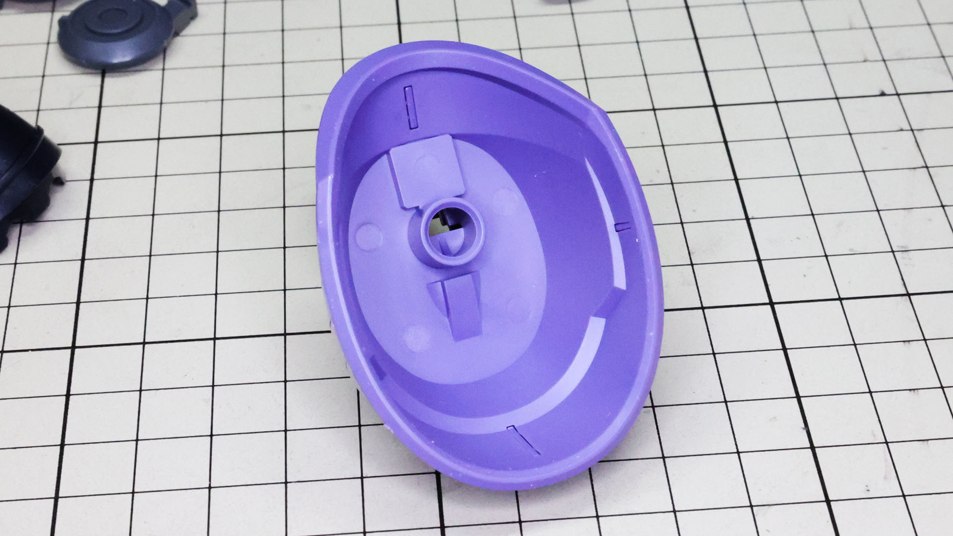 脛下フレアはこのようにフタをされる形になります