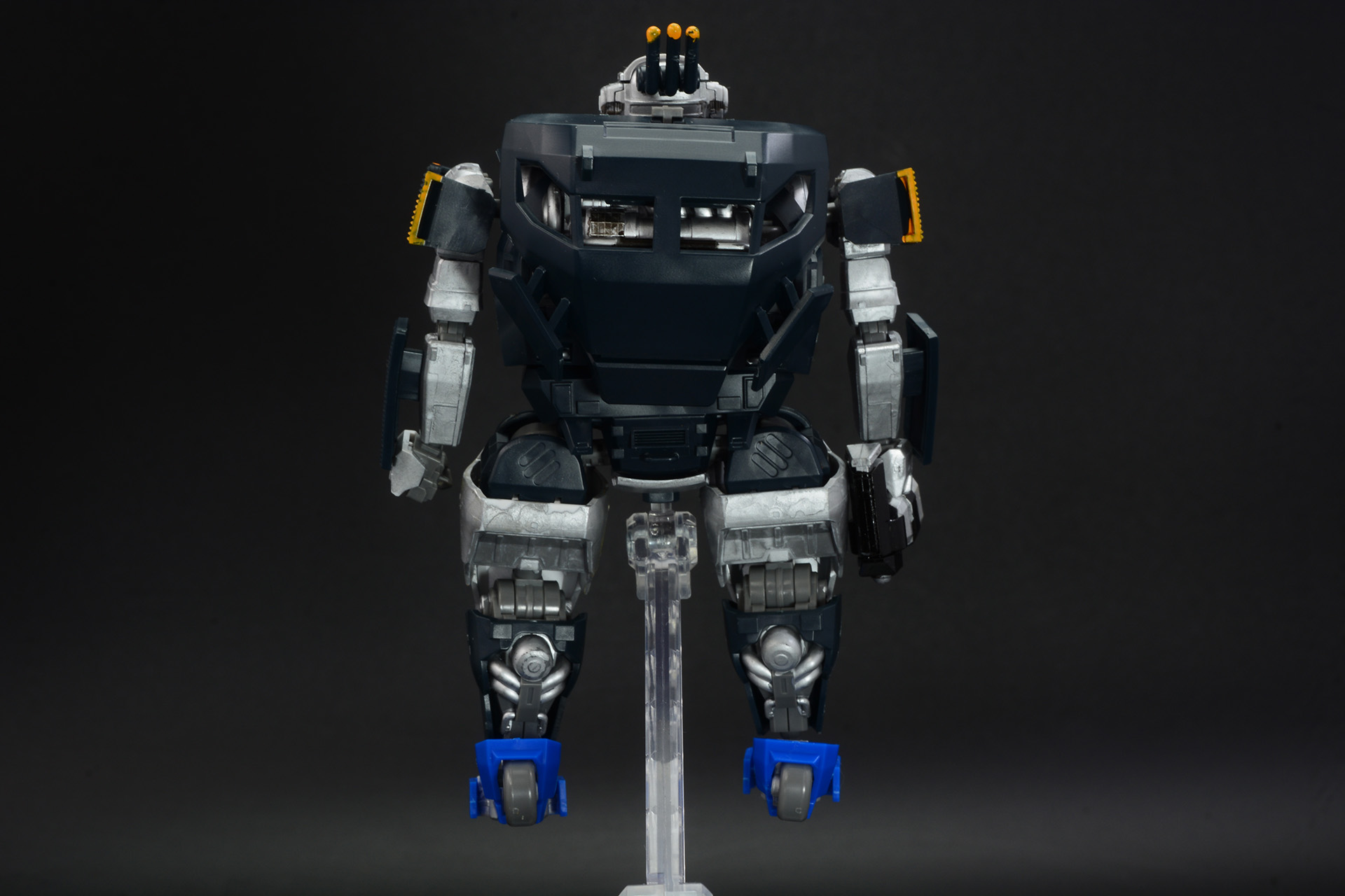 メカニカルな雰囲気と、コミカル要素もある「ペイント・ギア」のデザイン