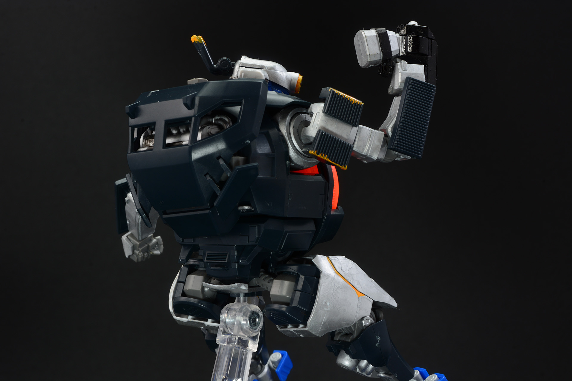 作業機械のイメージだが、カッコ良さもある