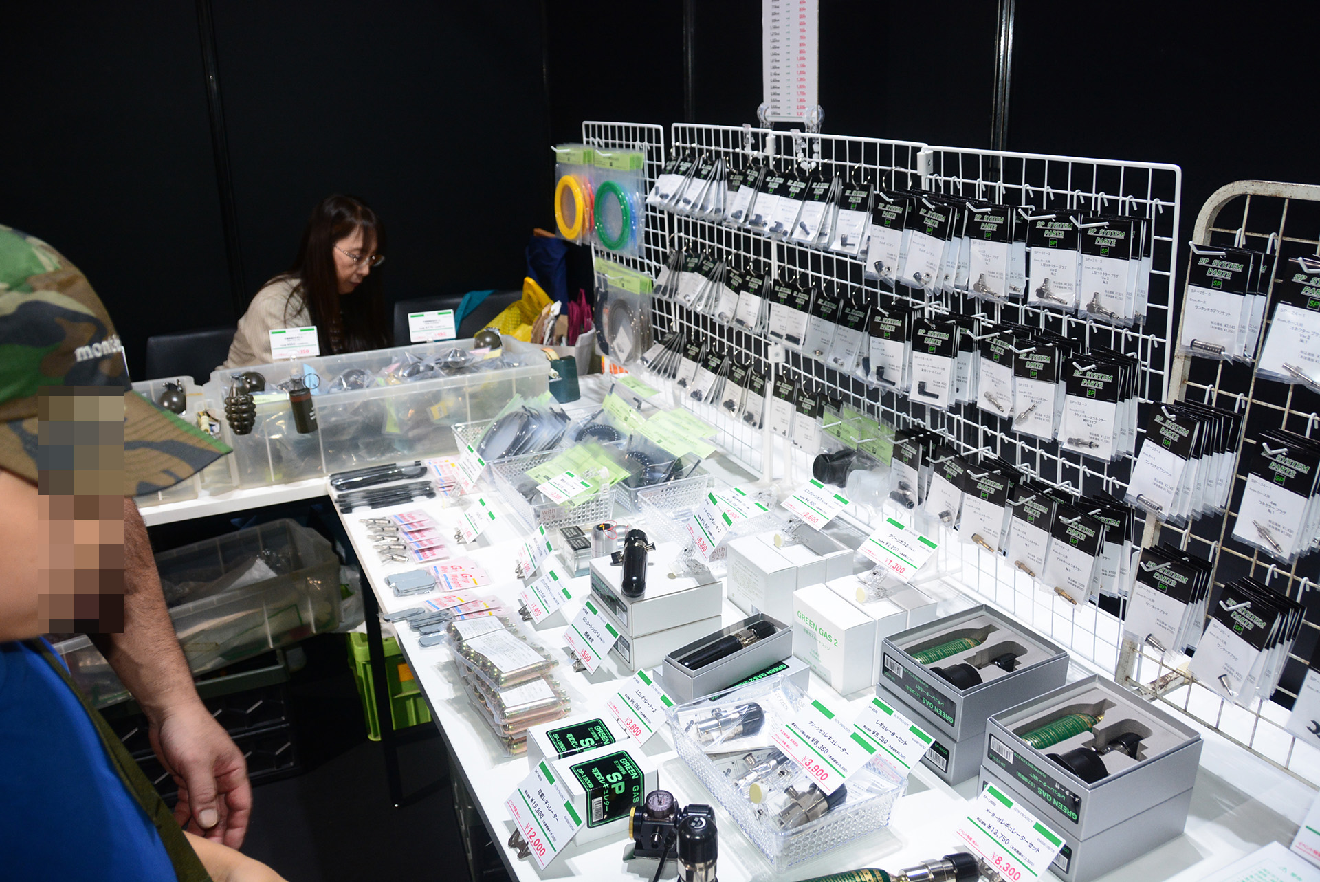 他にも様々な商品が展示・販売された