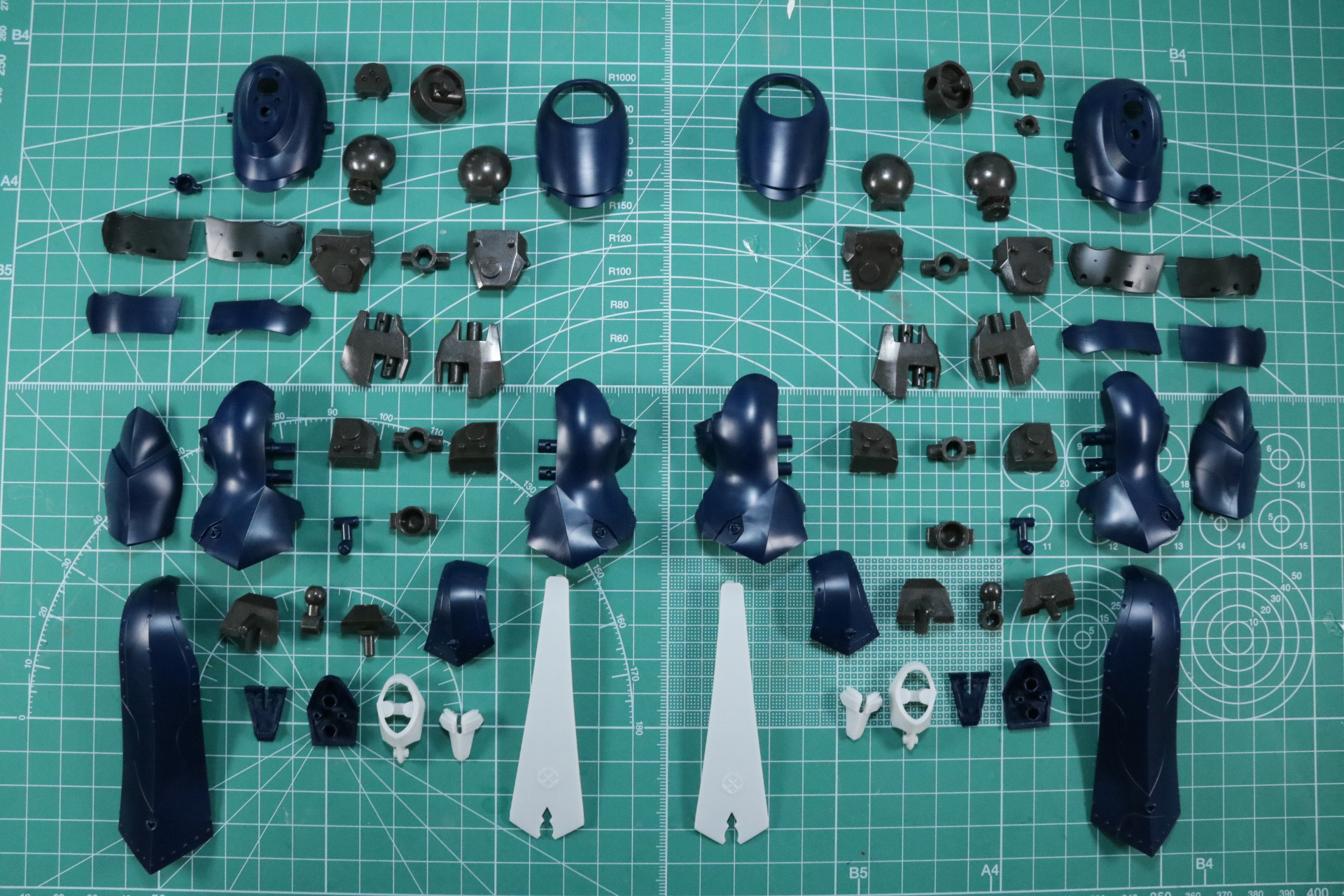 脚部の組み立て