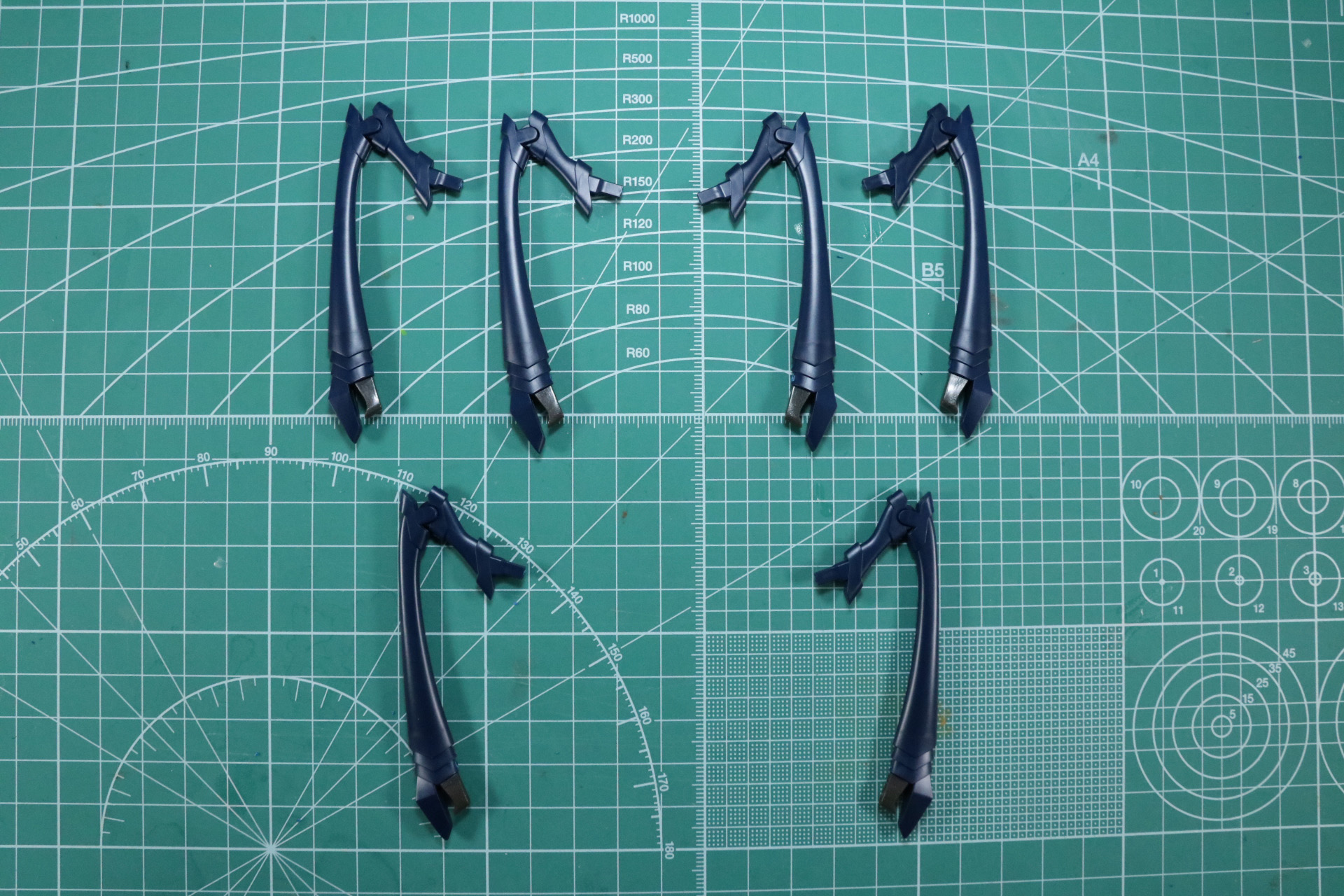 腰飾りの組み立て