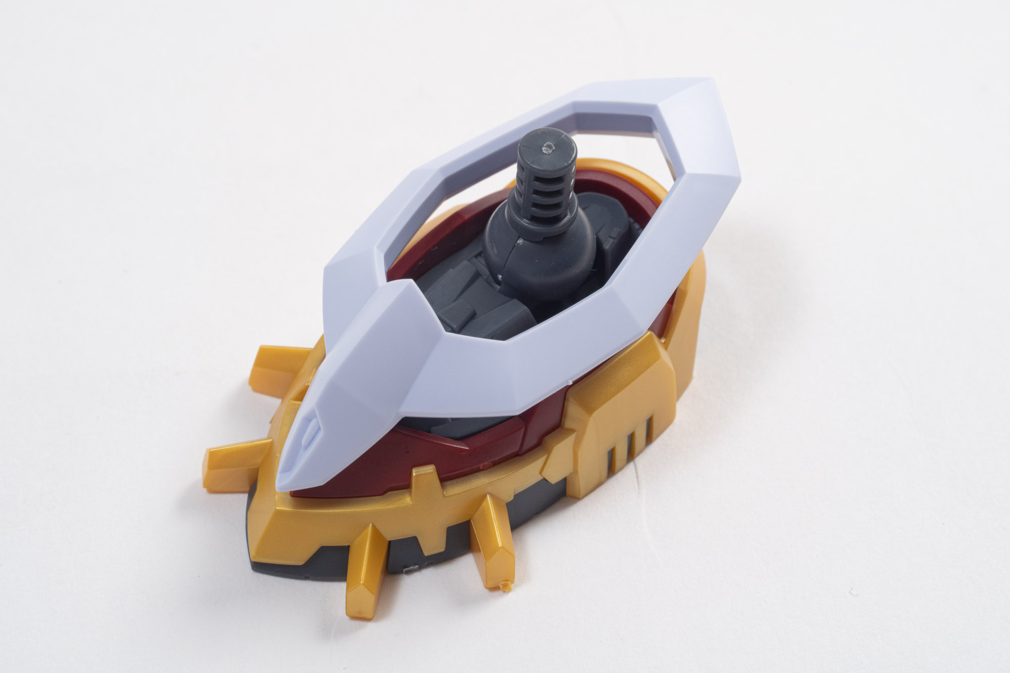 足パーツ全景。大きさがあるので安定感のある足元だ。