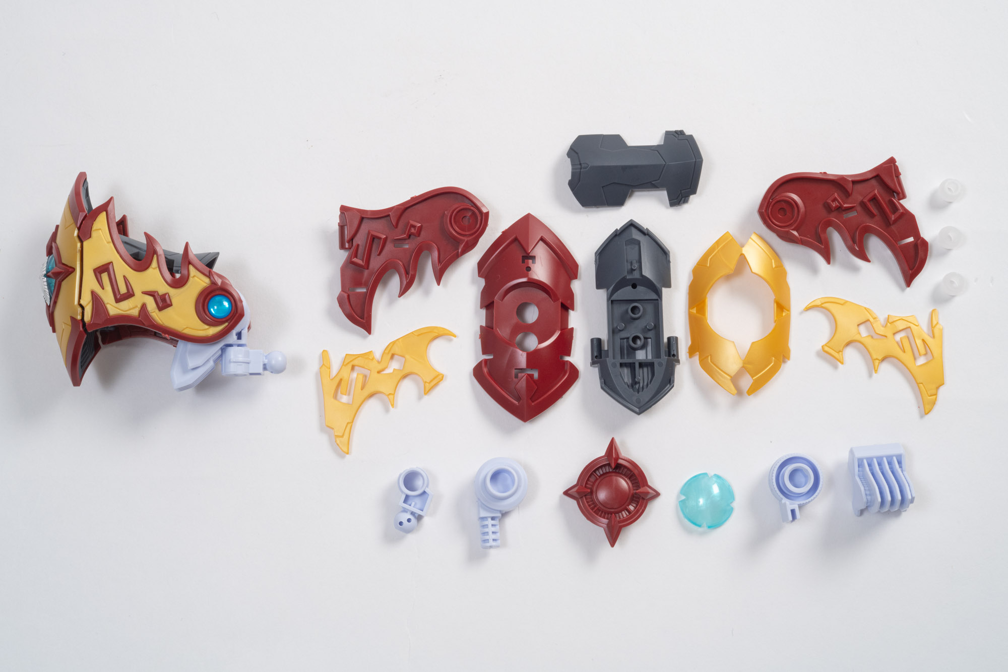 バックパック片側の全景。こちらをもう1セット作成する。