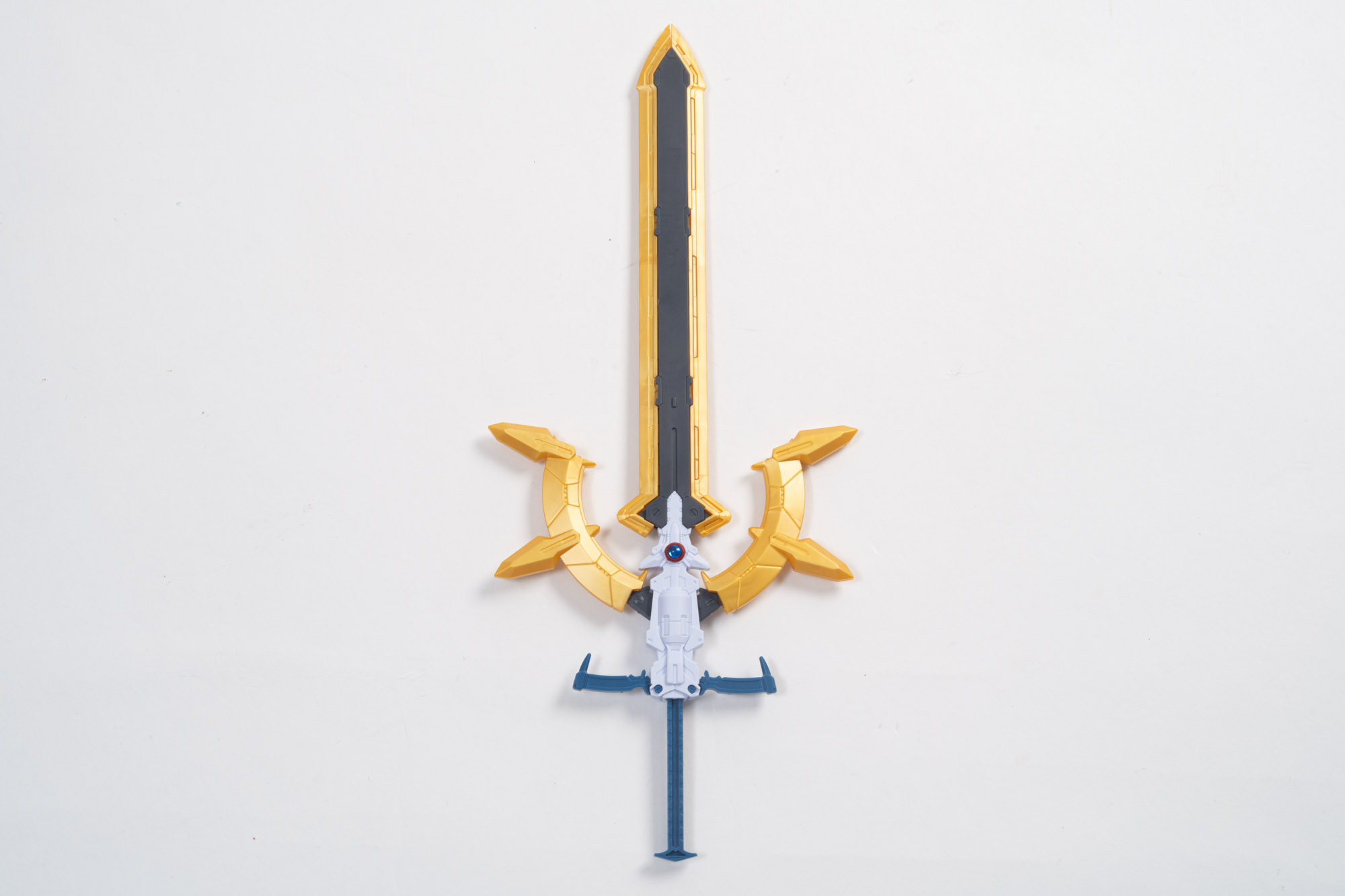 龍魂剣完成！背中に刀を支えるパーツも付属している。