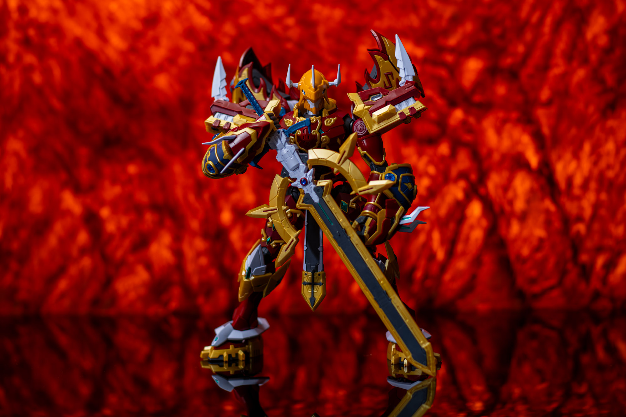 炎を纏い灼熱からの登場！